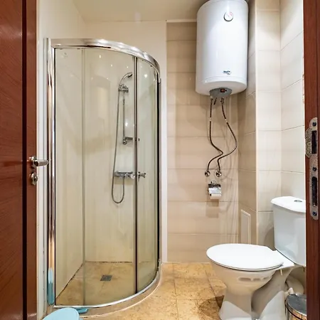 Daire Primrose With Free Parking *