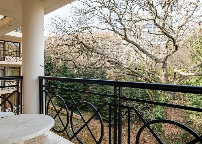 Primrose With Free Parking * Varna