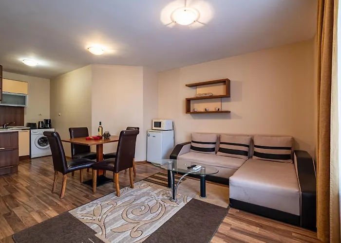 Primrose With Free Parking